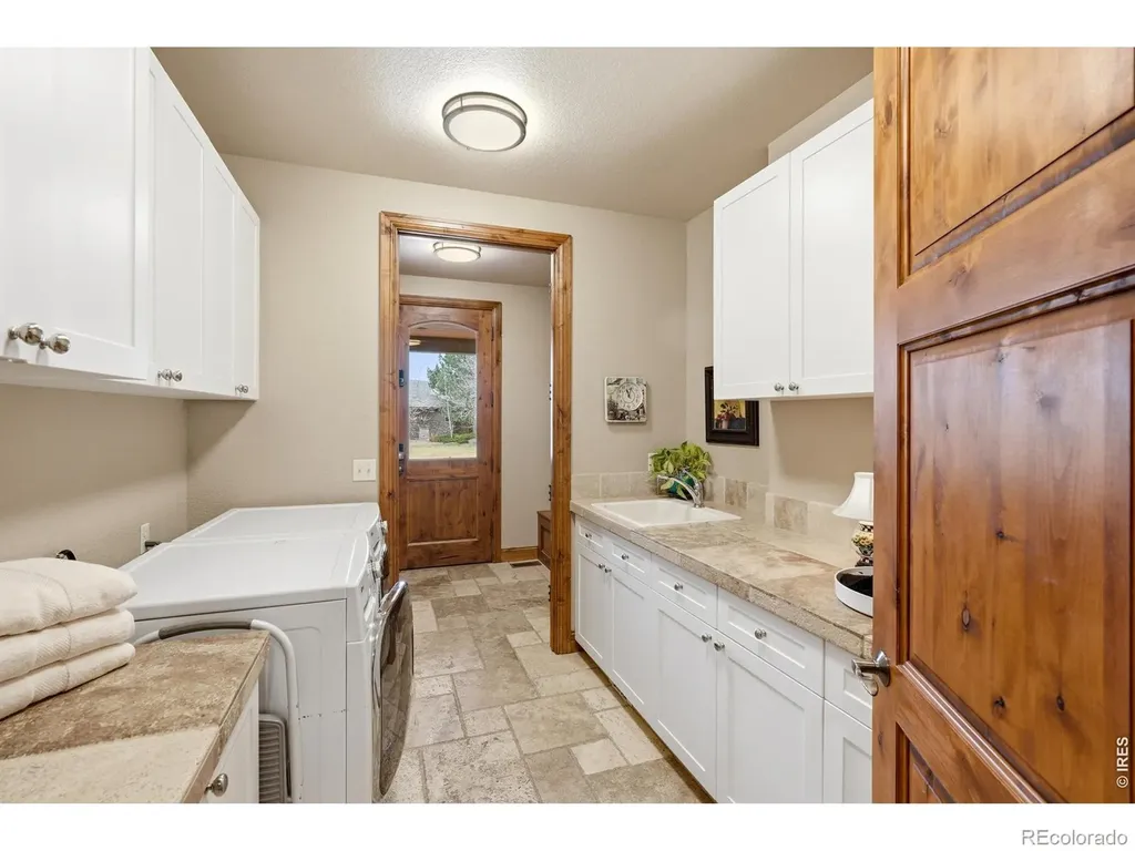 1444 Onyx Circle Longmont CO 80504