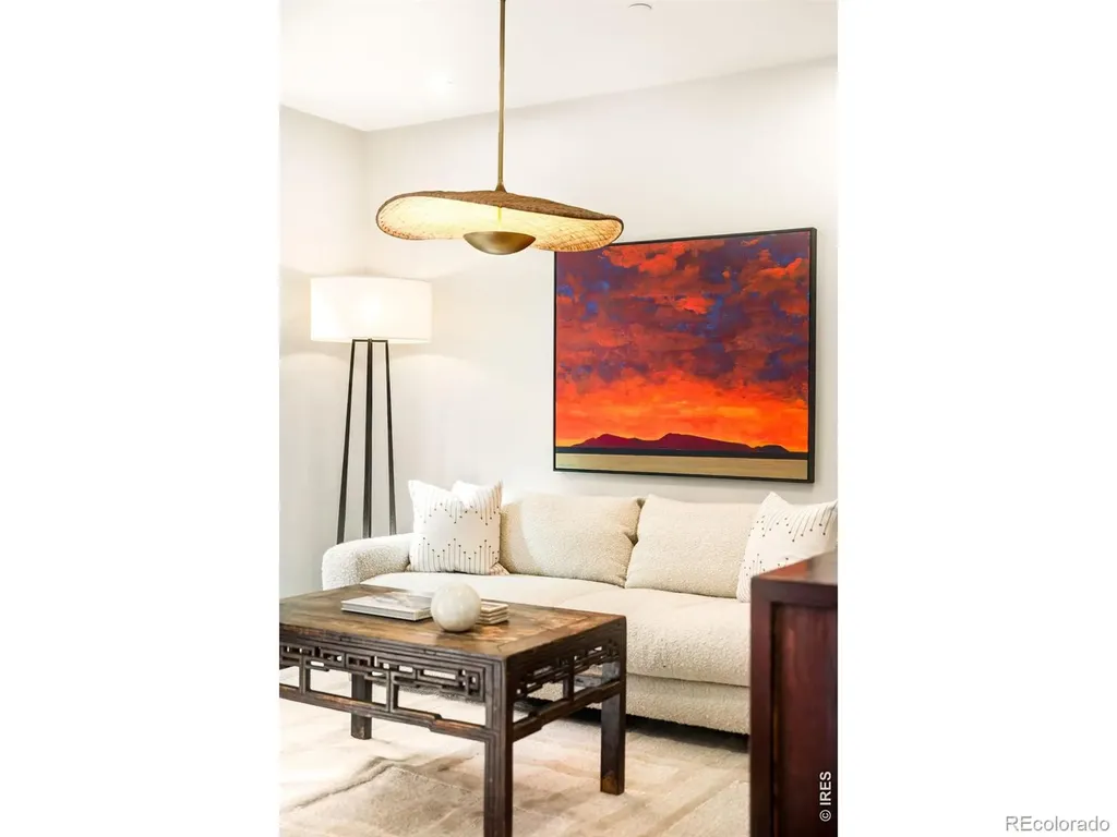 2116 Pearl Street Boulder CO 80302