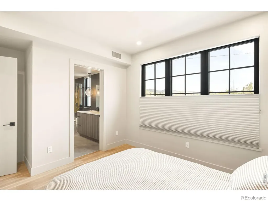 2116 Pearl Street Boulder CO 80302