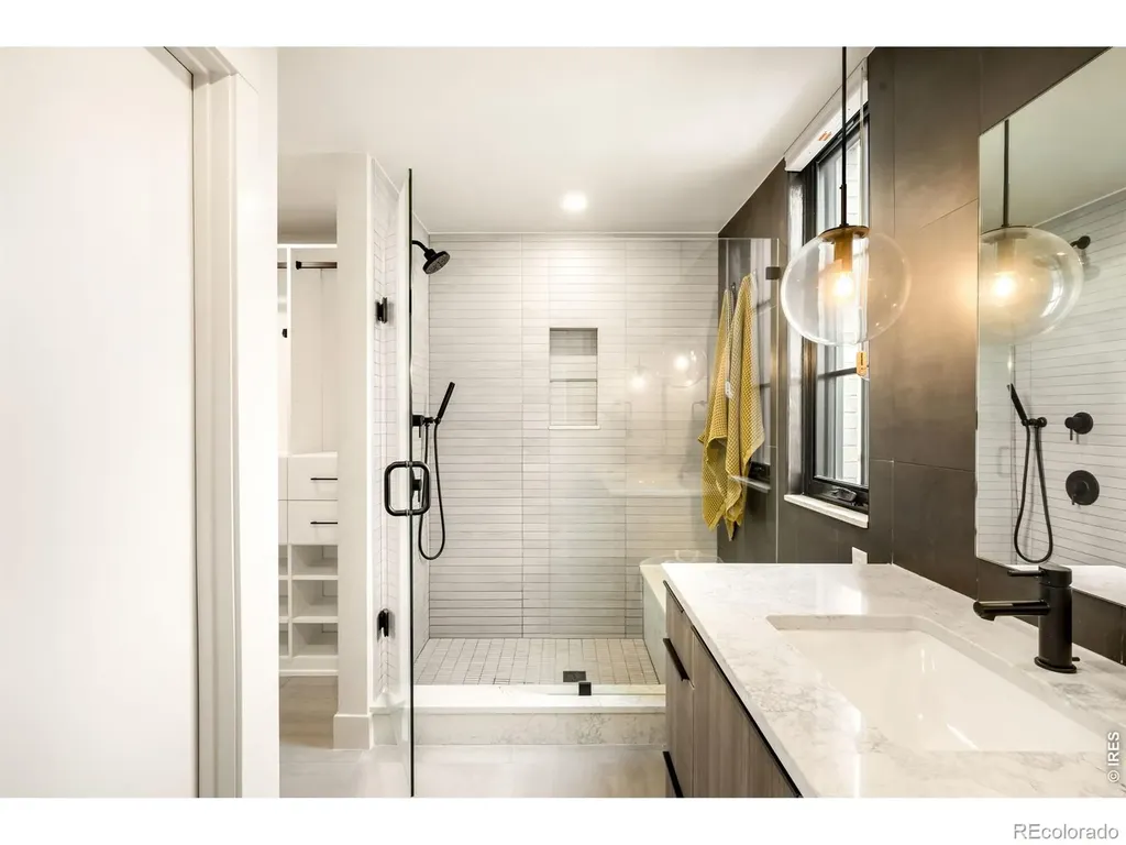 2116 Pearl Street Boulder CO 80302