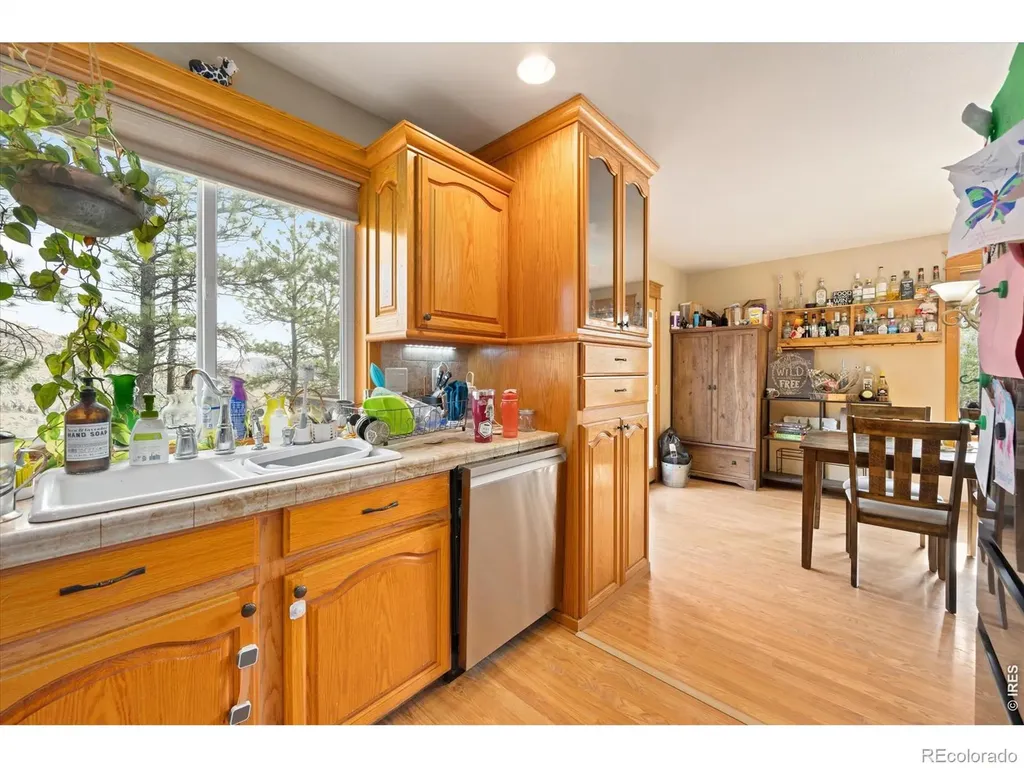 842 Unger Mountain Road Bellvue CO 80512