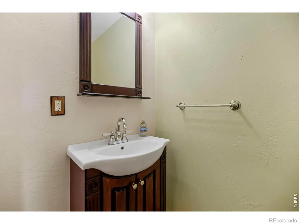 305 Genevas Way Black Hawk CO 80422