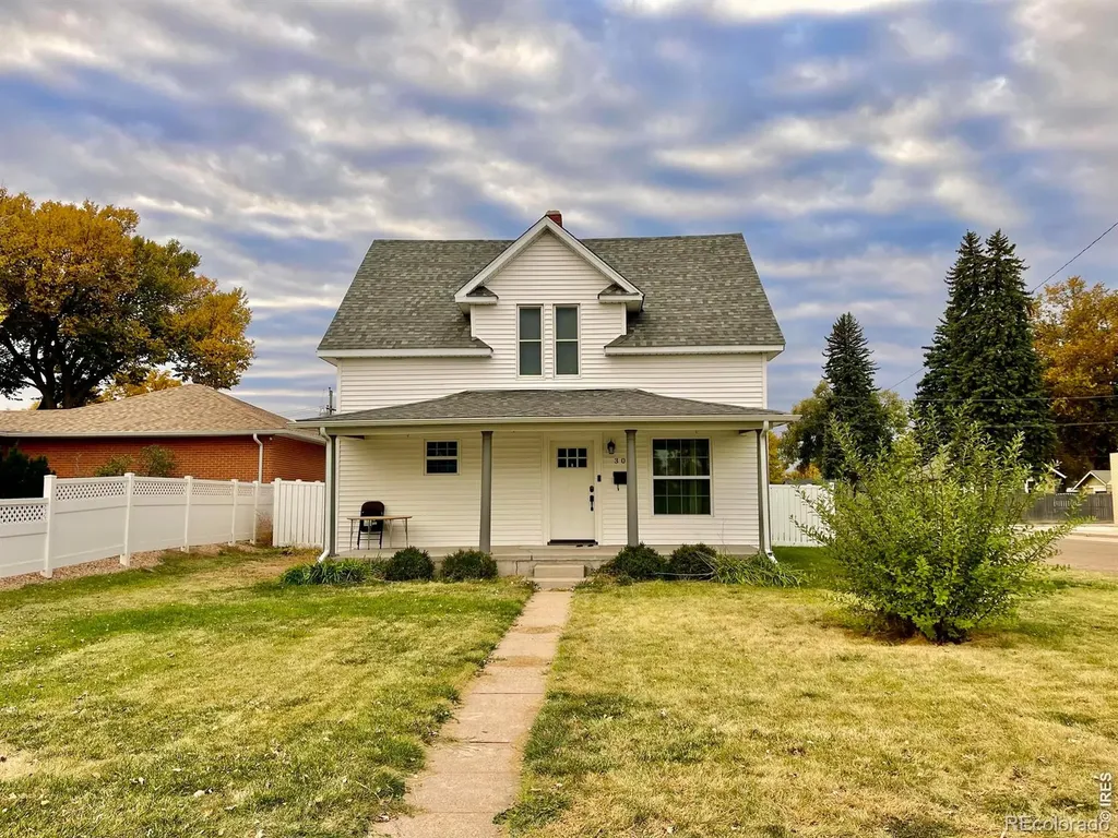 304 S High School Avenue Holyoke CO 80734