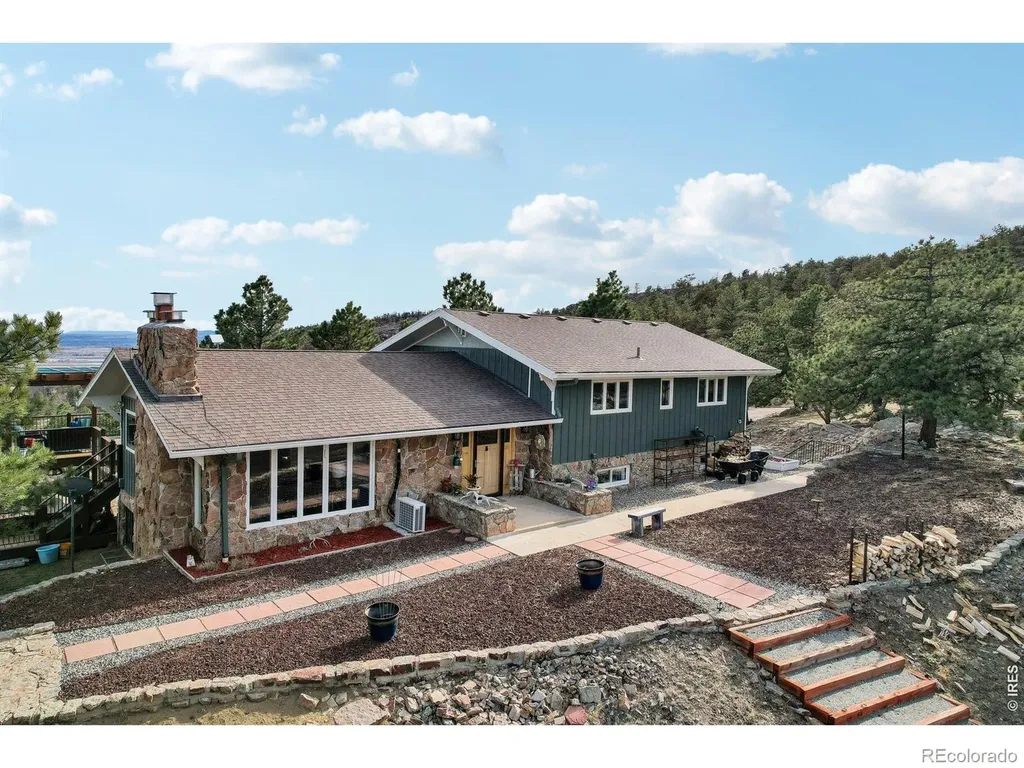 15757 Mossrock Court Longmont CO 80503