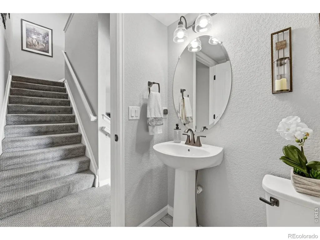 728 Stonebridge Drive Longmont CO 80503