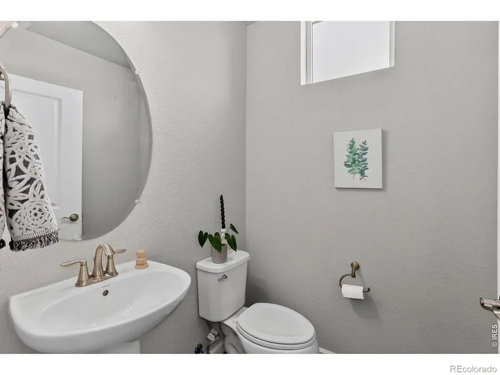 9251 Garnett Way Arvada CO 80007