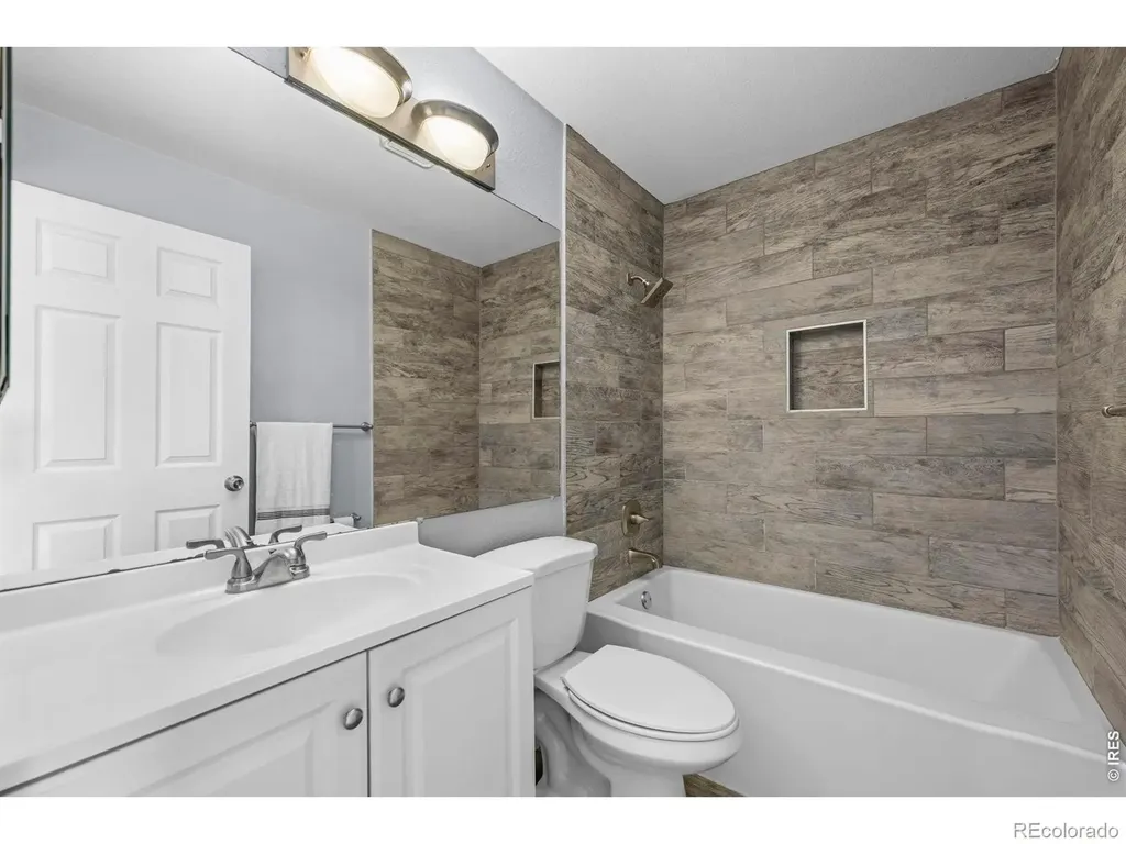 12592 Maria Circle Broomfield CO 80020