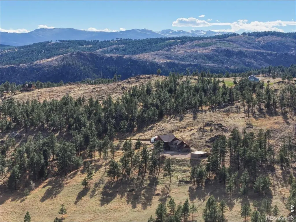 2565 Davis Ranch Road Bellvue CO 80512
