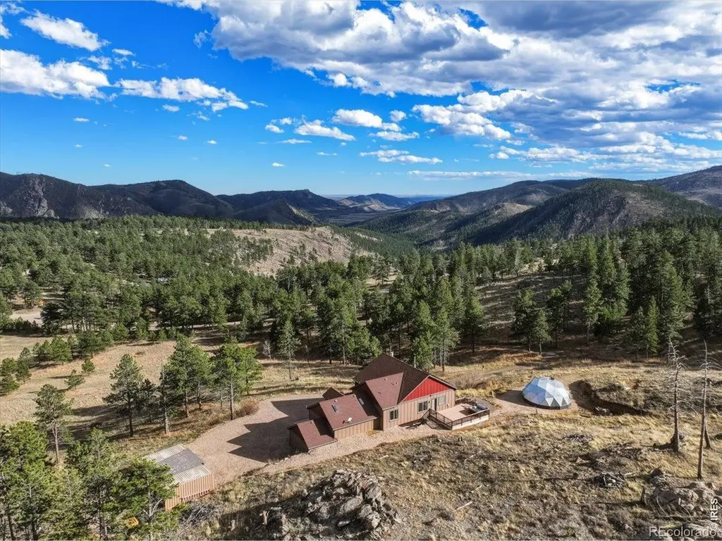 2565 Davis Ranch Road Bellvue CO 80512