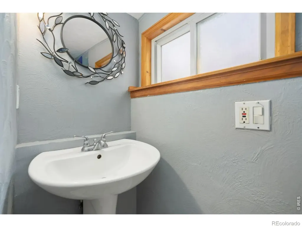 924 Sycamore Street Fort Collins CO 80521
