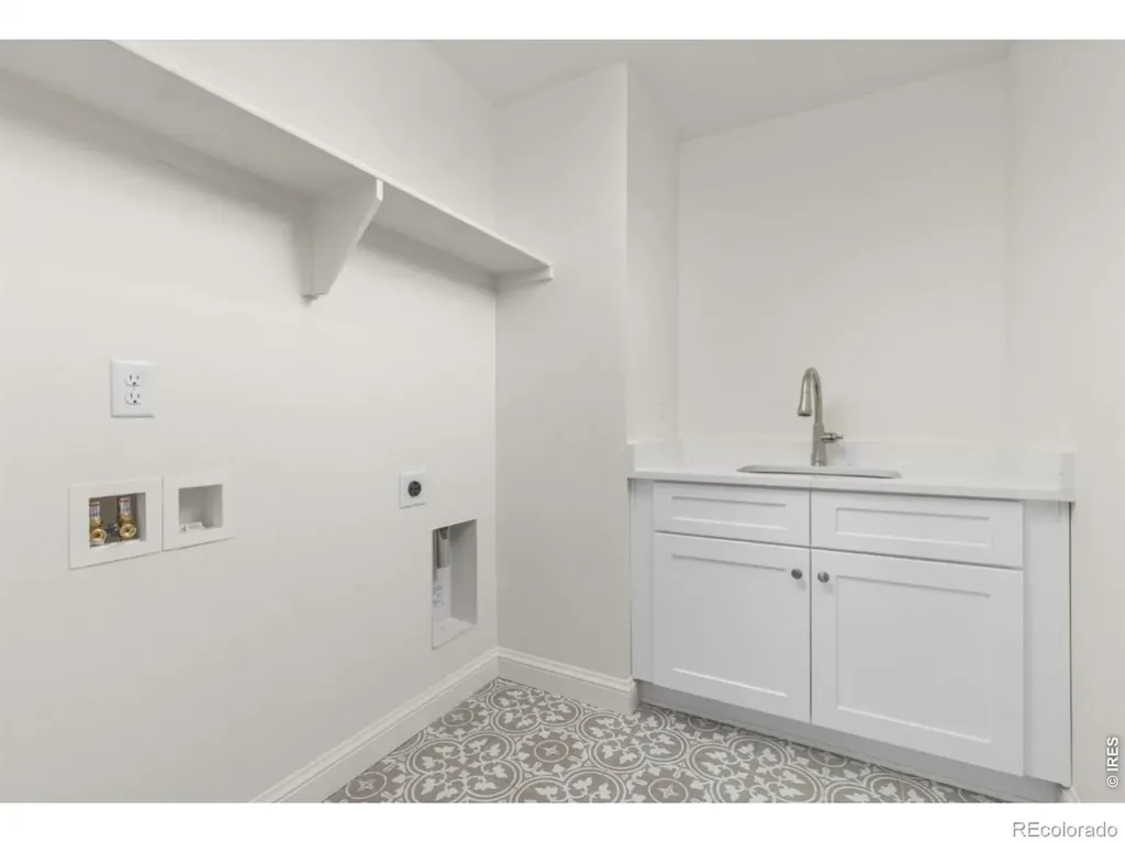 135 Washington Street Erie CO 80516