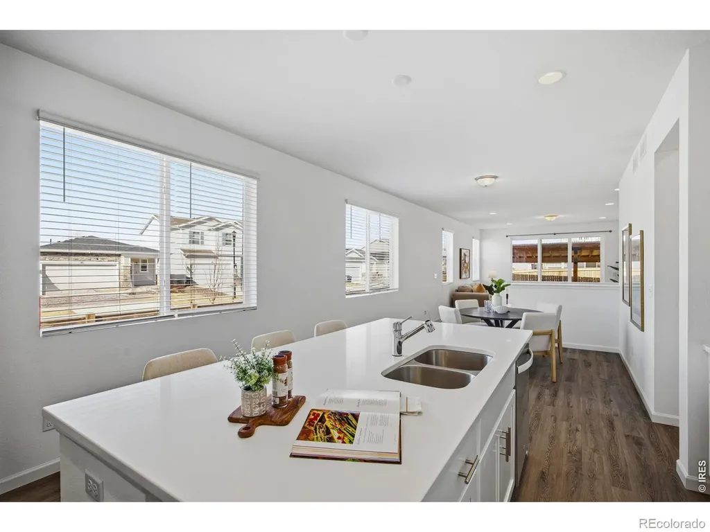 438 Overbrook Lane Longmont CO 80504