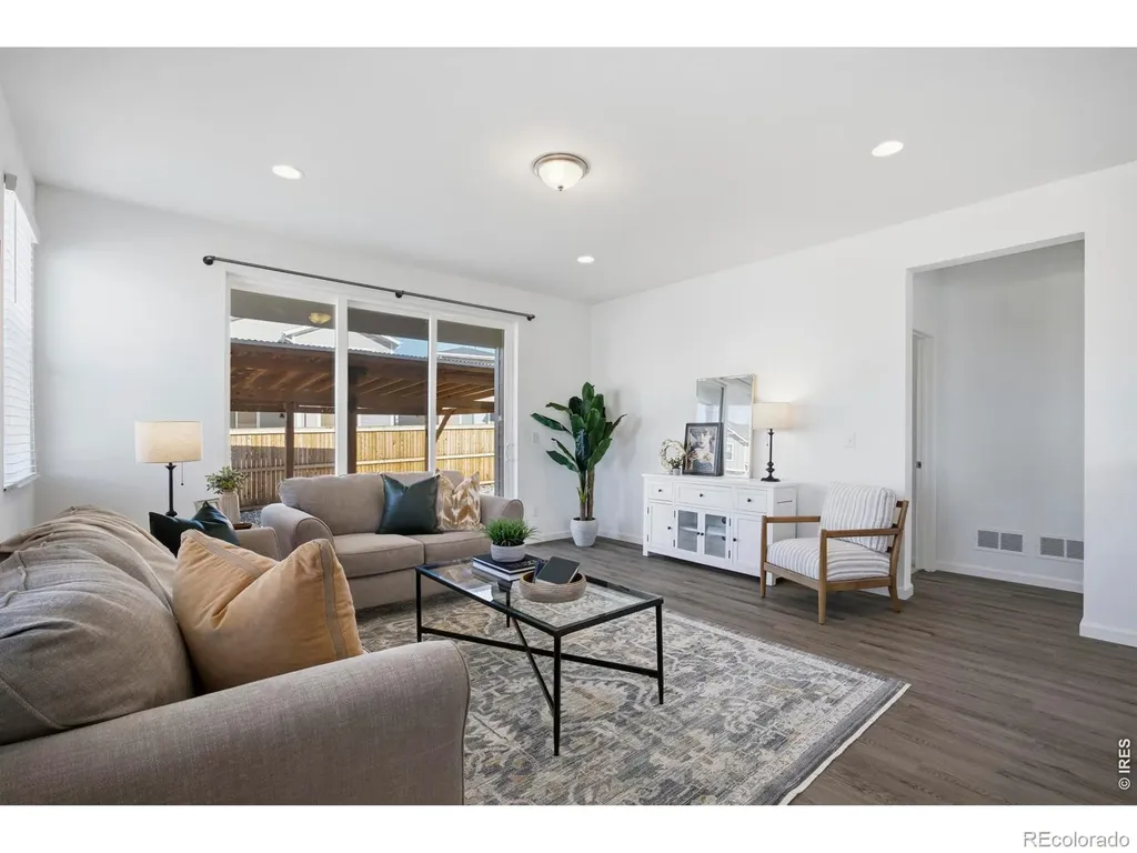438 Overbrook Lane Longmont CO 80504