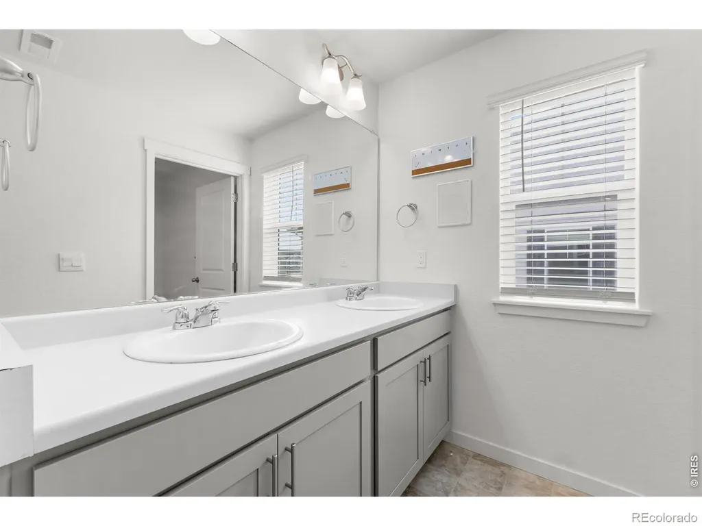 4412 Garnet Way Longmont CO 80504