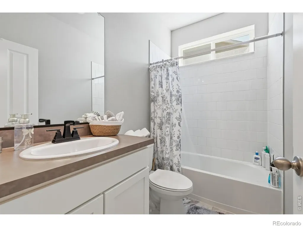 16736 Chilton Drive Mead CO 80542