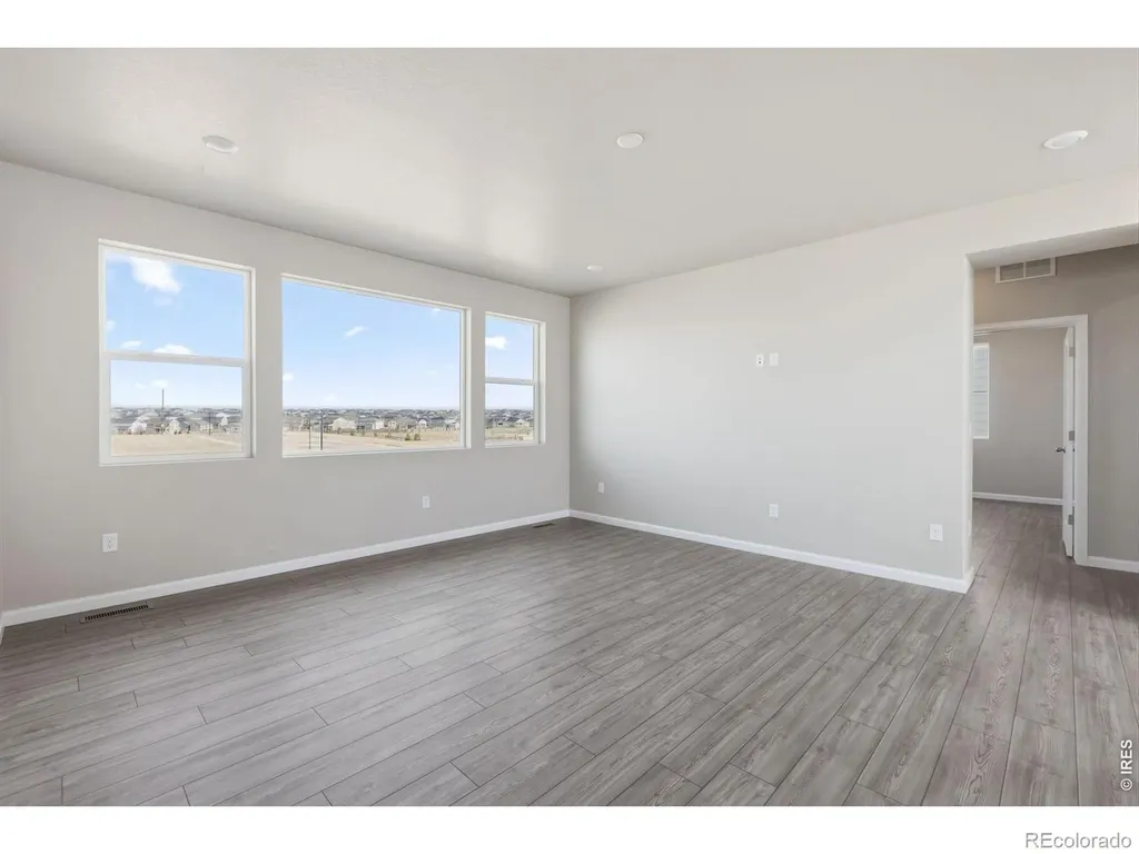 24317 E River Front Drive Aurora CO 80019