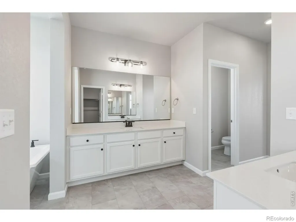 24317 E River Front Drive Aurora CO 80019