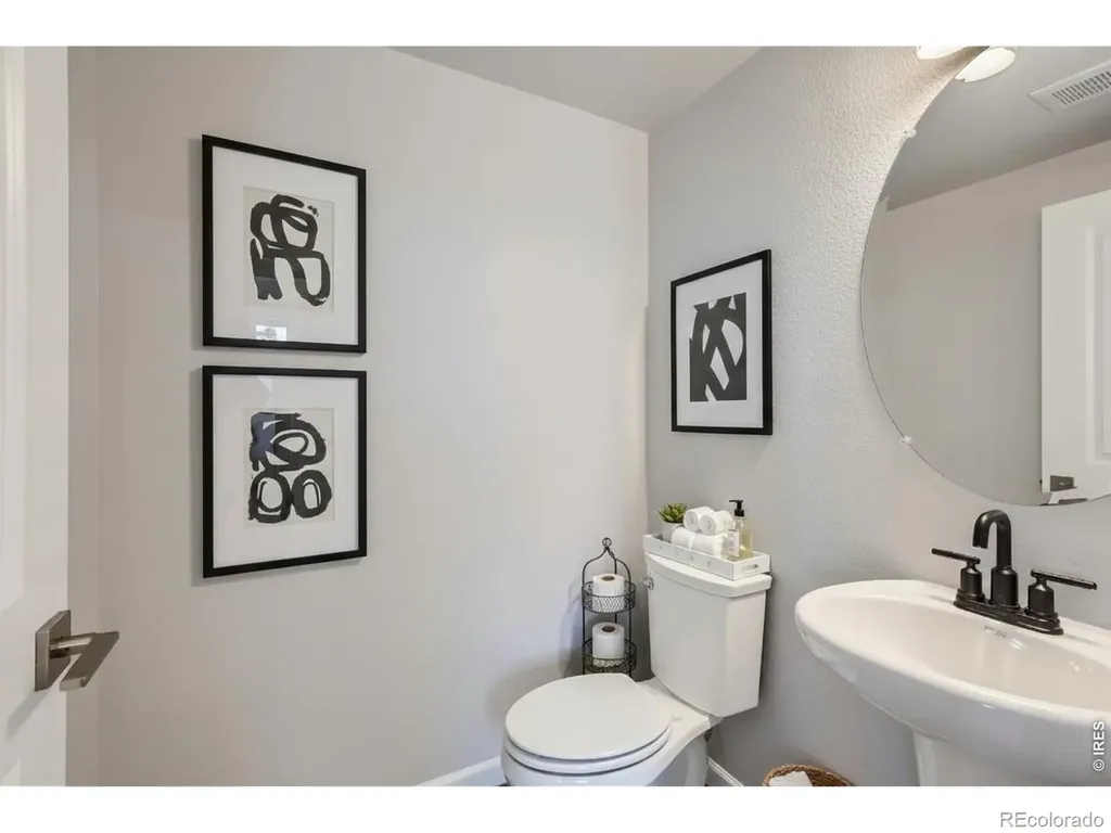 2844 Bear Springs Circle Longmont CO 80503