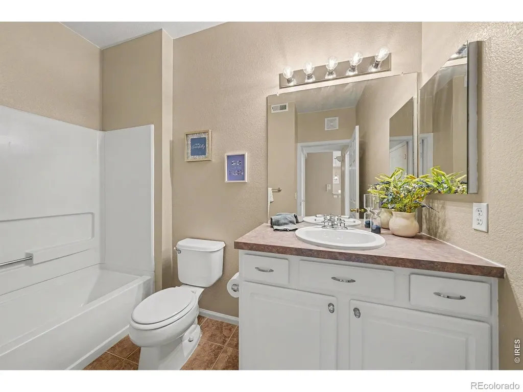 640 Gooseberry Drive Longmont CO 80503