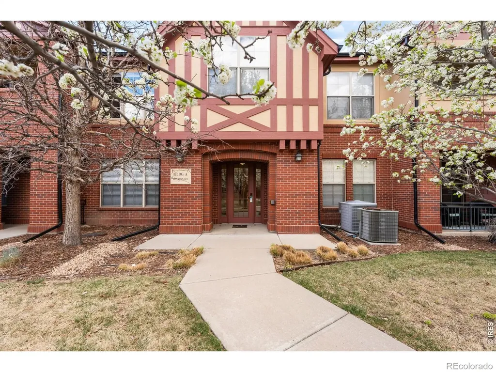 1379 Charles Drive Longmont CO 80503