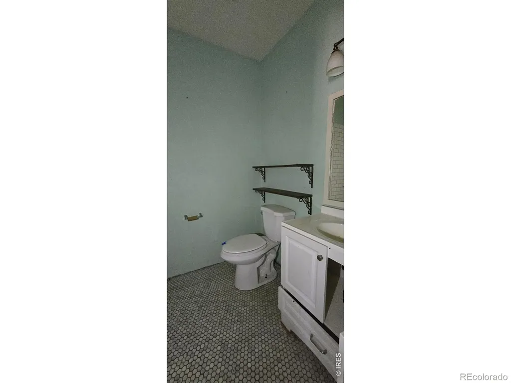 421 S Belford Avenue Holyoke CO 80734