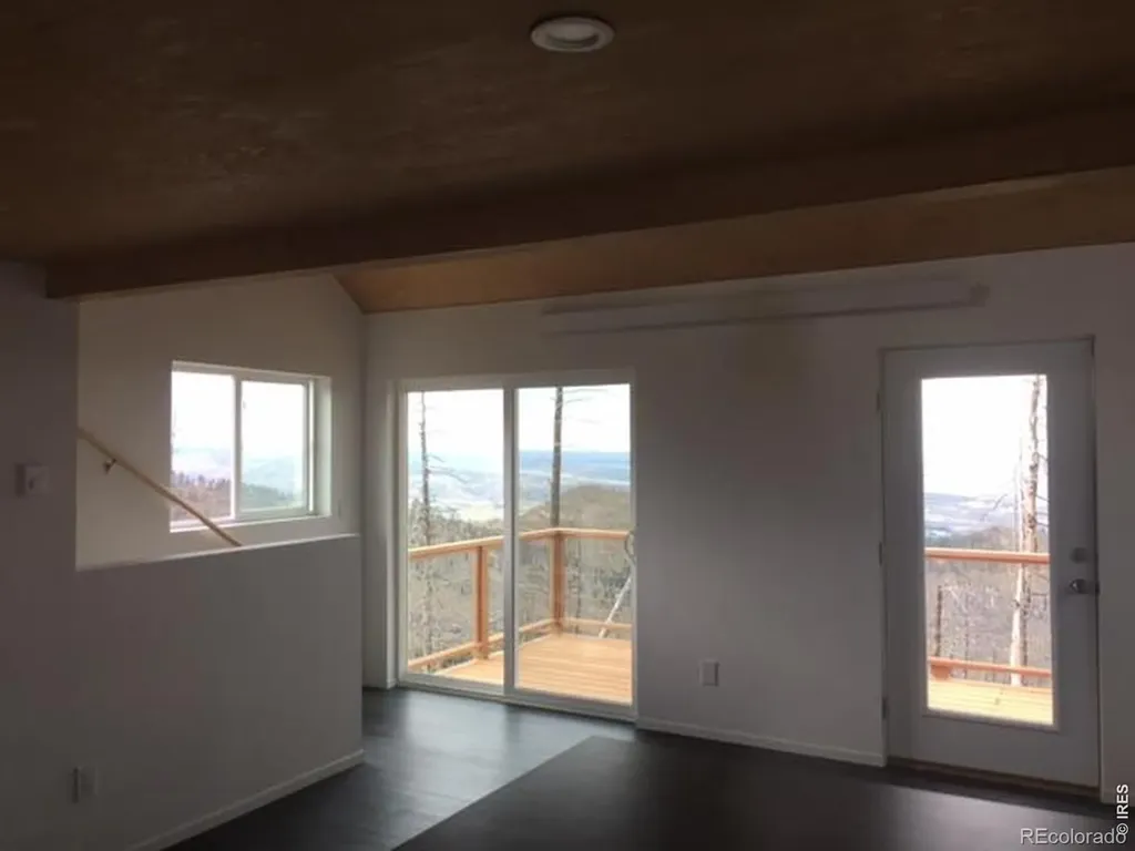 2518 Whale Rock Road Bellvue CO 80512
