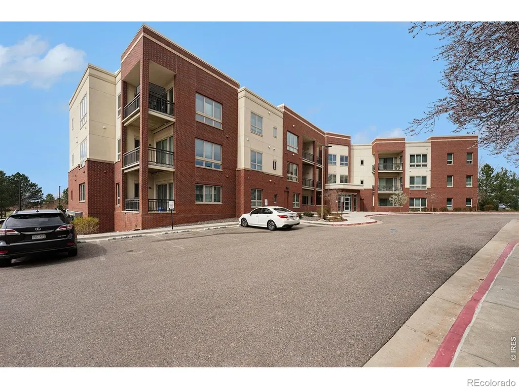 4885 S Monaco Street Denver CO 80237