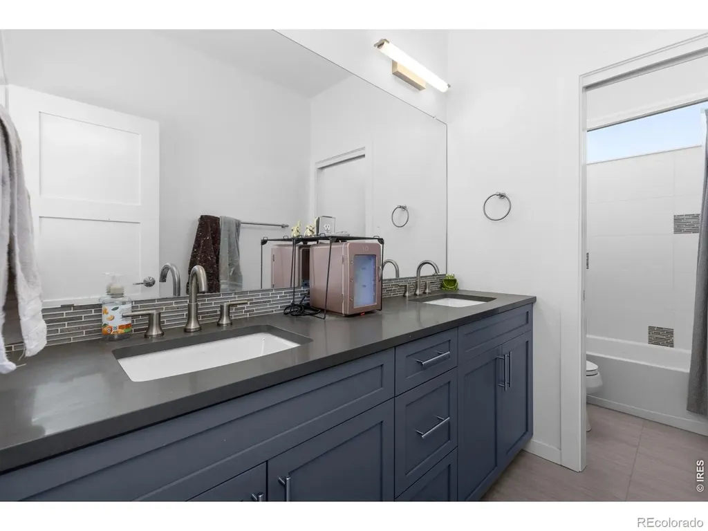 5687 Cottontail Drive Longmont CO 80503