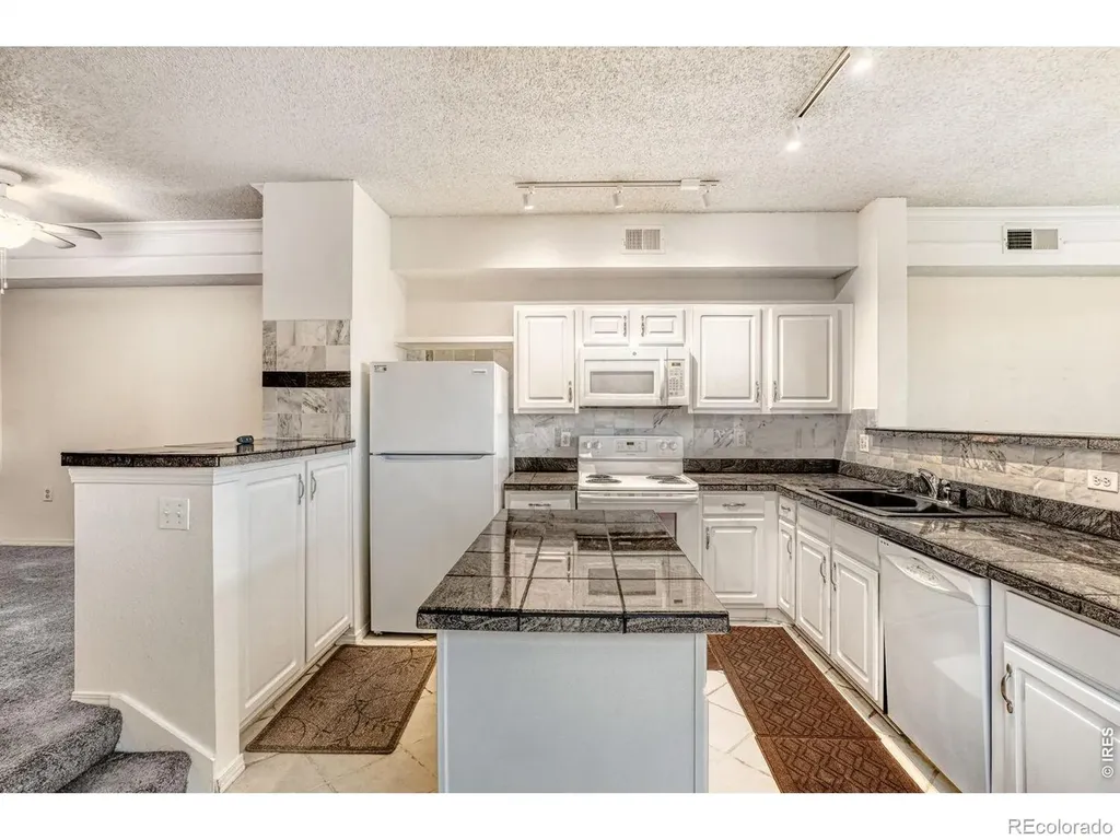 2142 Concord Lane Superior CO 80027