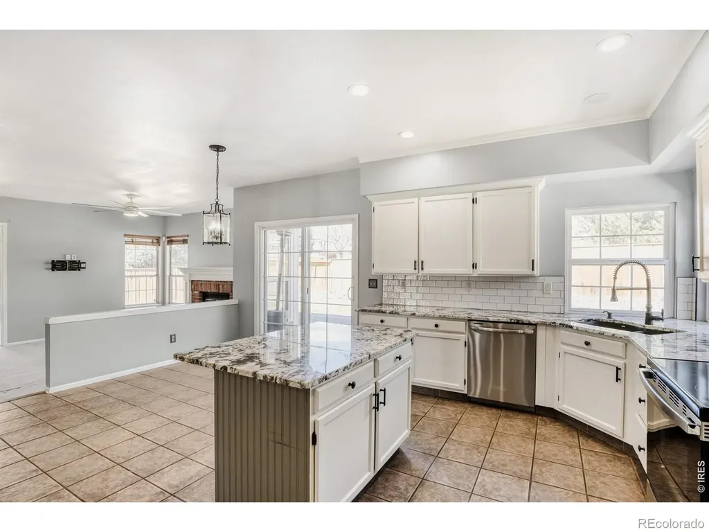 16623 E Powers Place Centennial CO 80015