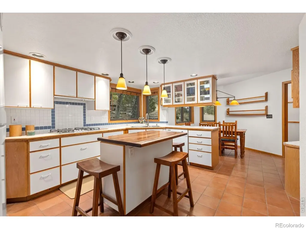 1784 Deer Trail Road Boulder CO 80302