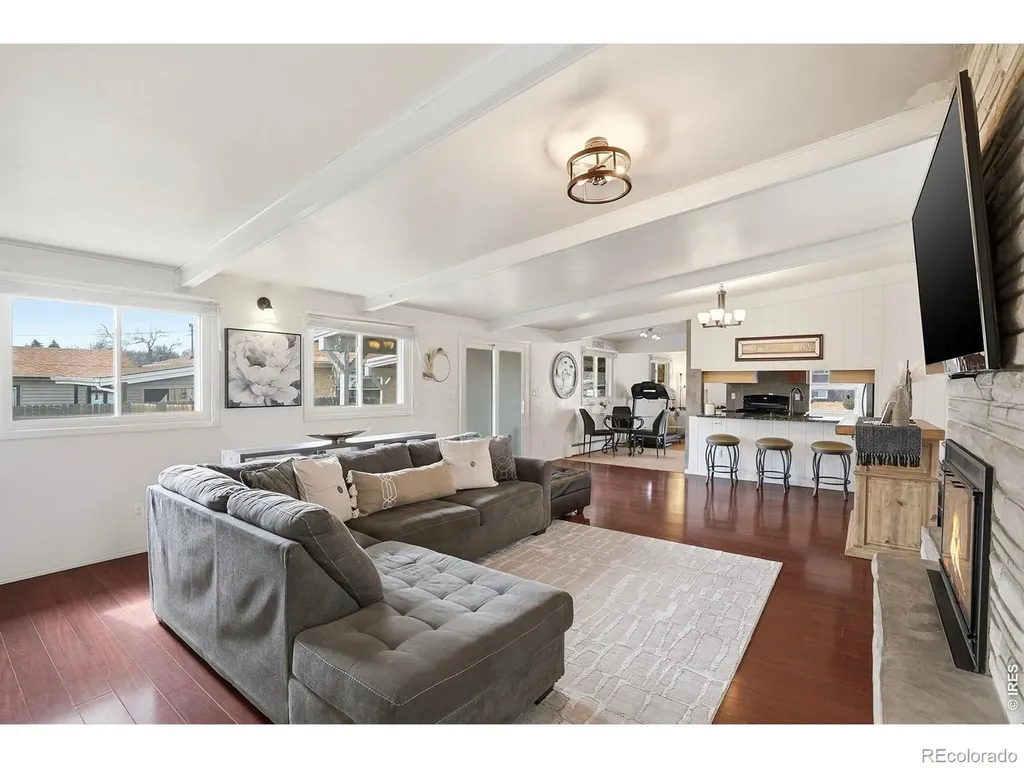 1654 S Perry Street Denver CO 80219
