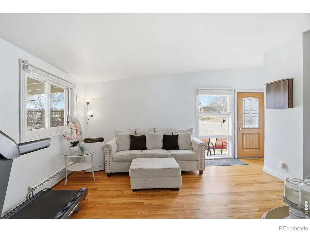 1654 S Perry Street Denver CO 80219