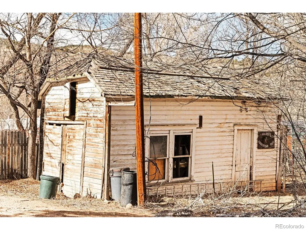 270 County Road 69 Lyons CO 80540