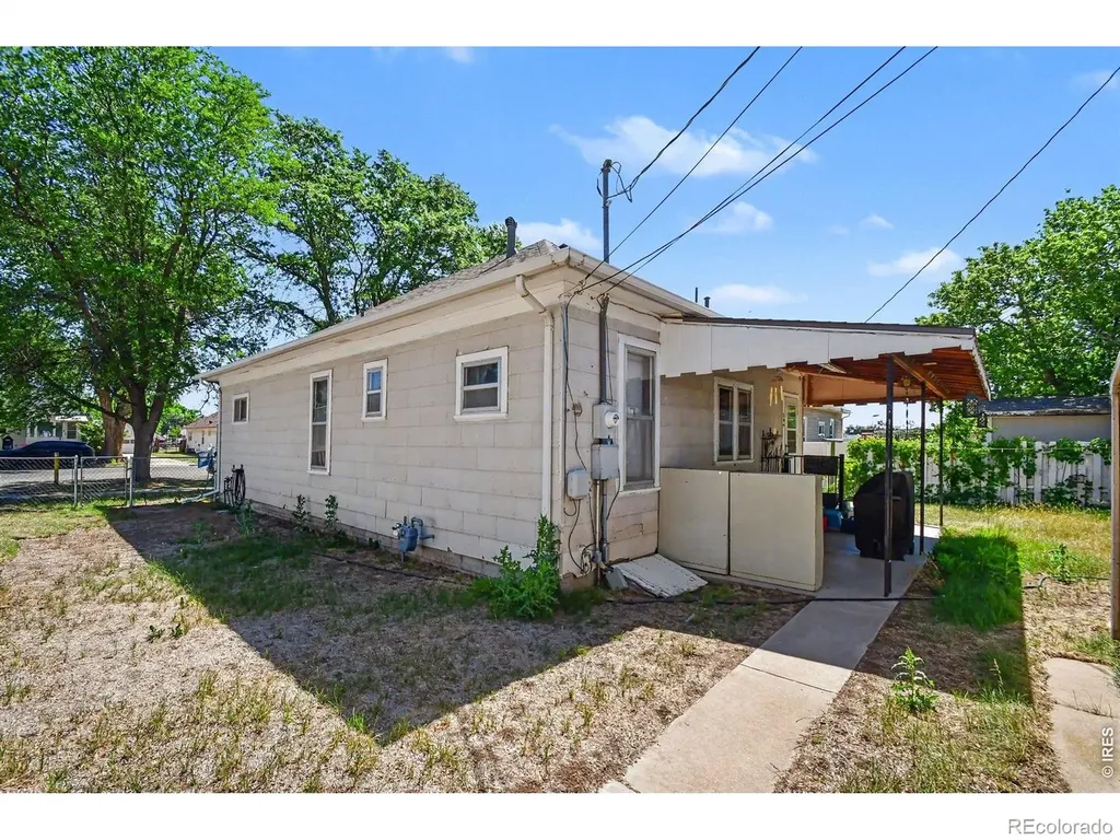 204 2nd Avenue La Salle CO 80645