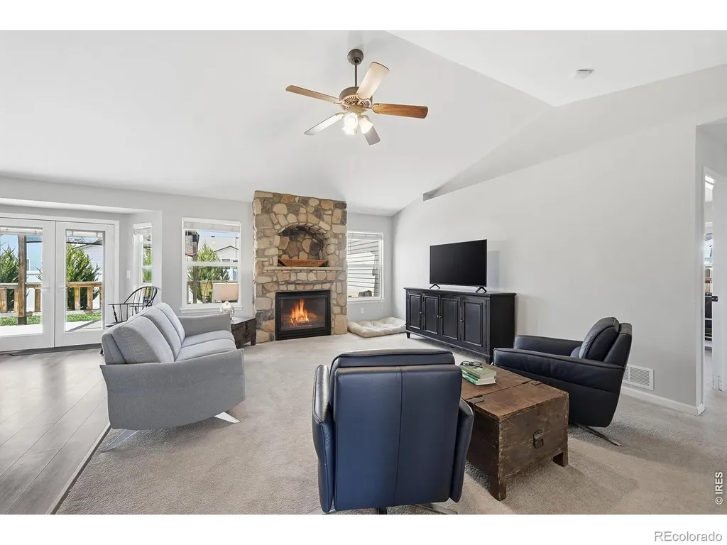 338 Hawthorne Avenue Johnstown CO 80534