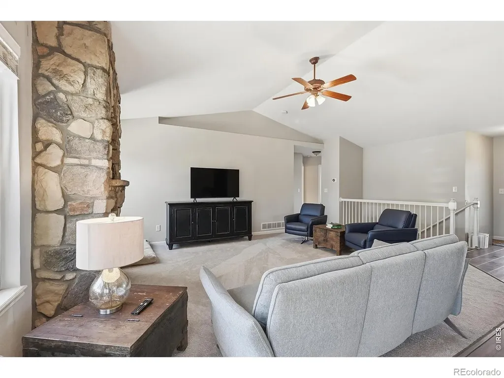 338 Hawthorne Avenue Johnstown CO 80534