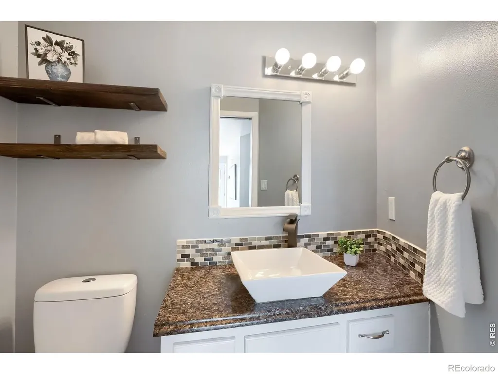 2123 Meadow Court Longmont CO 80501