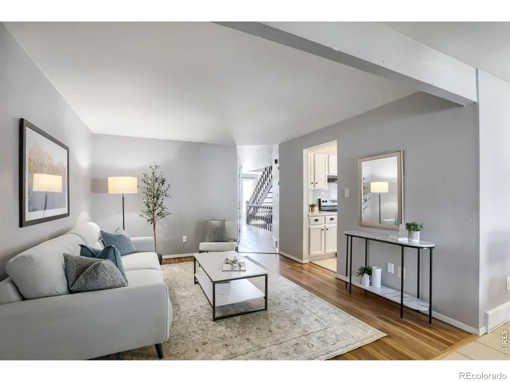 2123 Meadow Court Longmont CO 80501