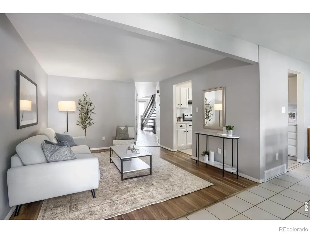 2123 Meadow Court Longmont CO 80501