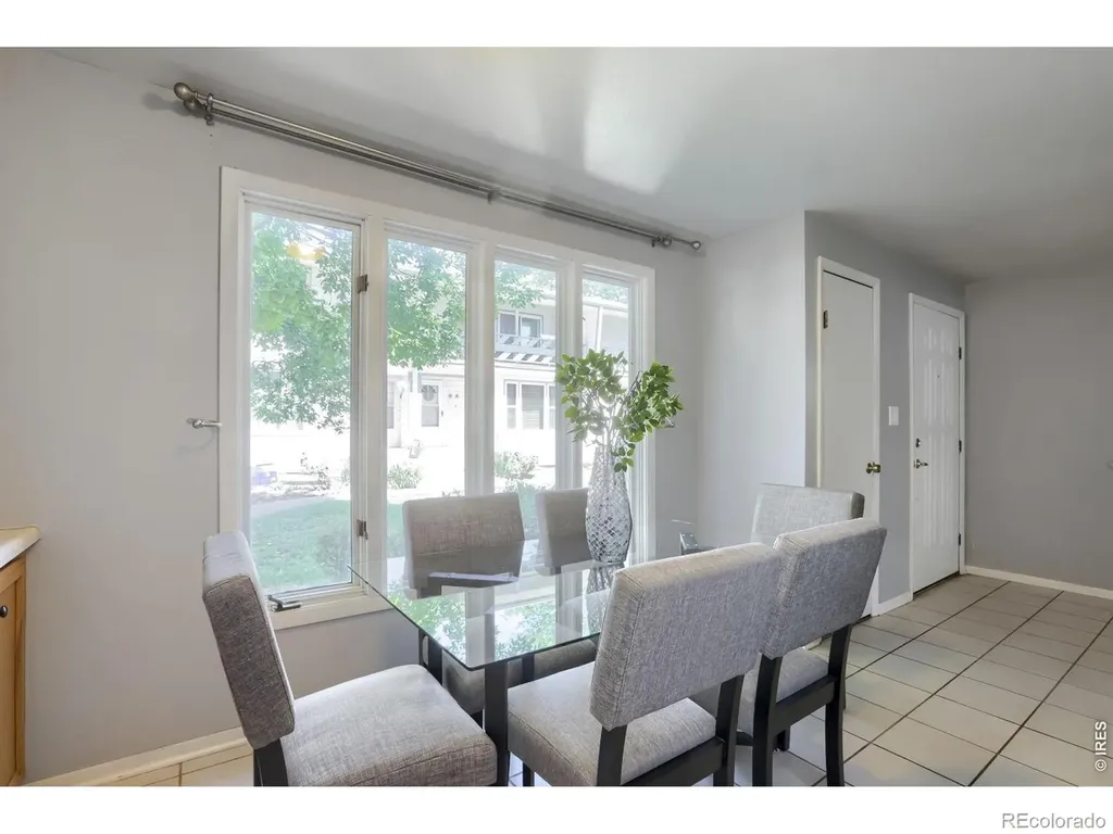 2123 Meadow Court Longmont CO 80501