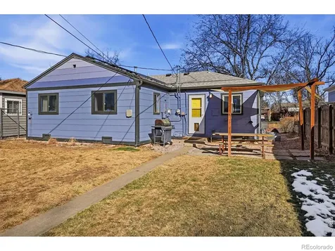 2057 Ironton Street Aurora CO 80010