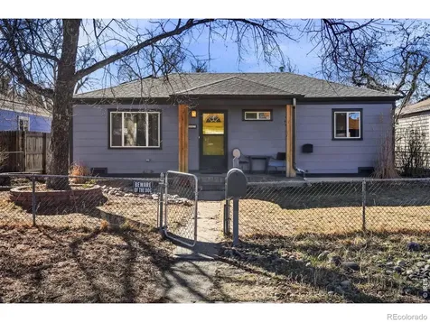 2057 Ironton Street Aurora CO 80010