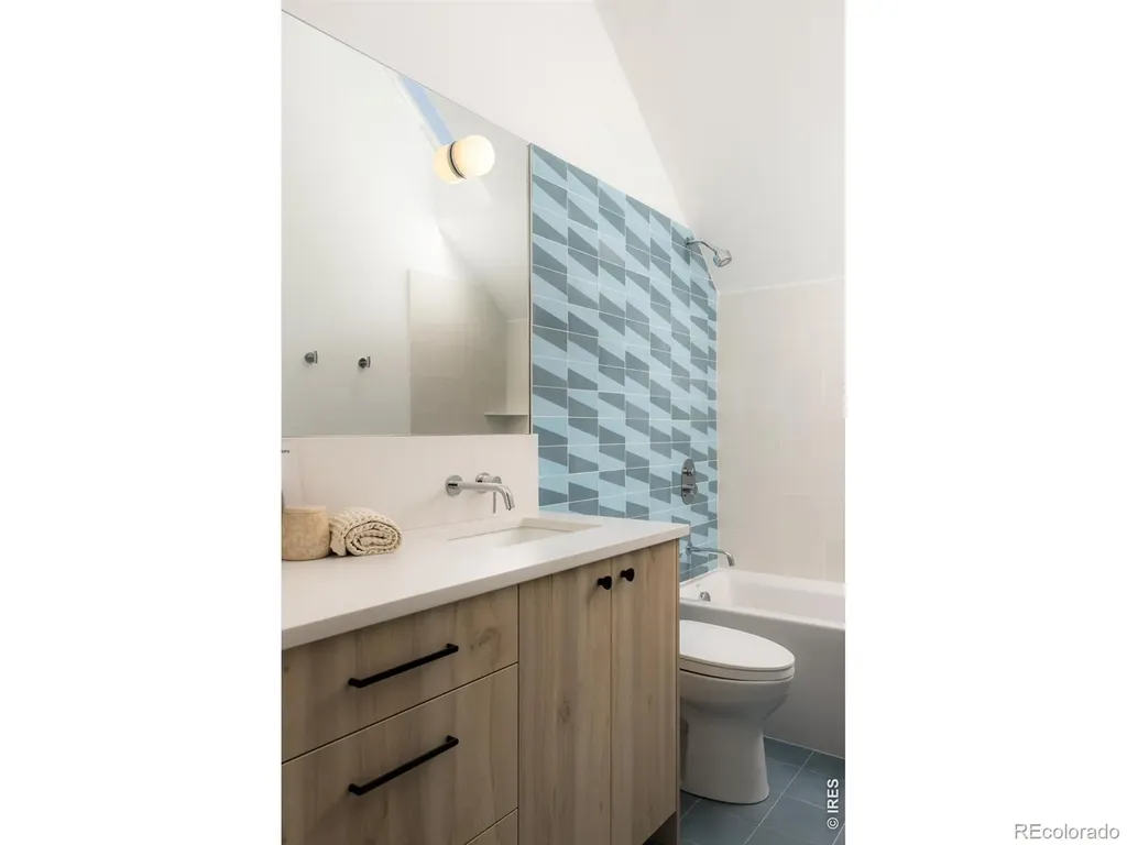 1760 Hawthorn Place Boulder CO 80304