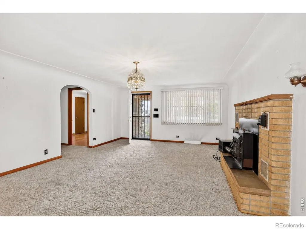 1035 N 4th Street Berthoud CO 80513