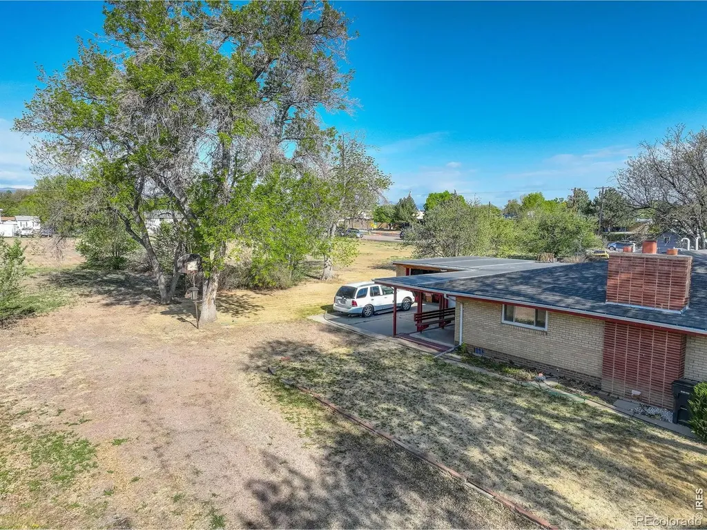 1035 N 4th Street Berthoud CO 80513