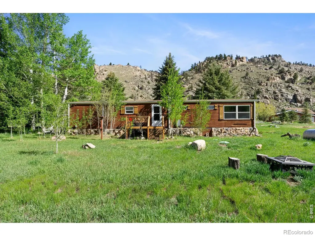 185 Meadow Lane Bellvue CO 80512