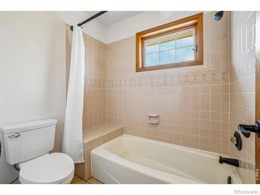 9743 Yellowstone Road Longmont CO 80504