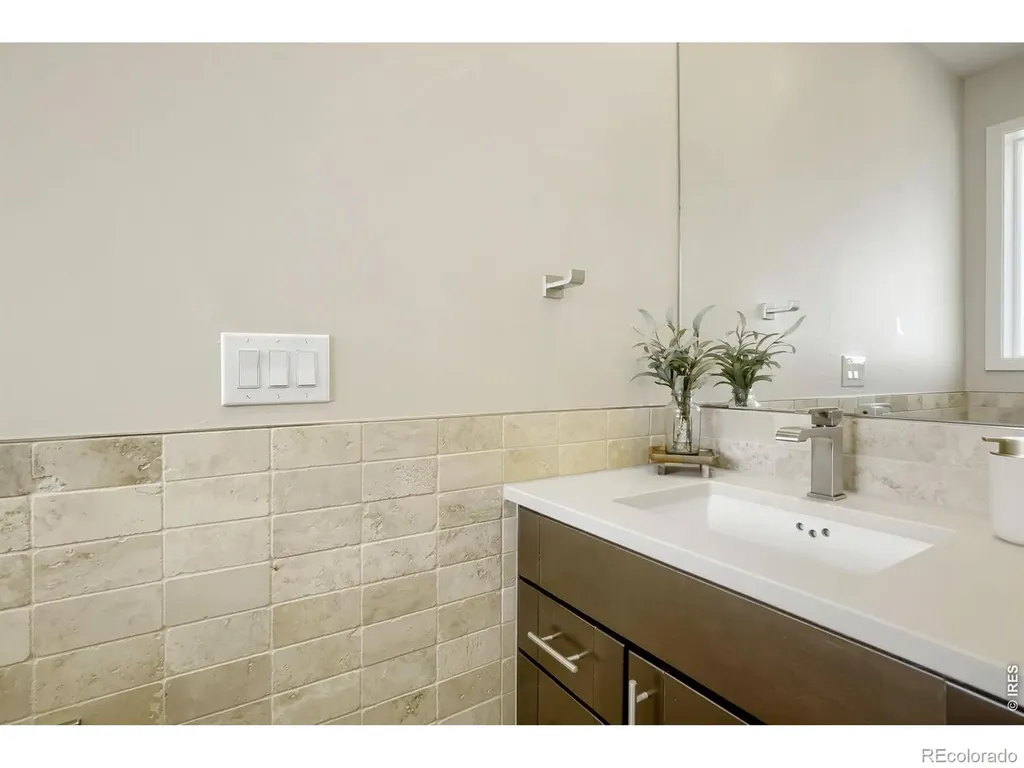 4692 Clear Creek Drive Longmont CO 80504