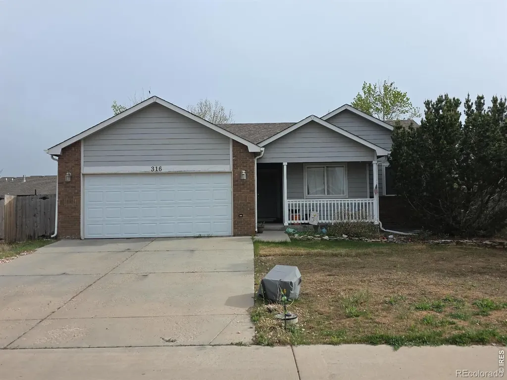 316 E 28th St Lane Greeley CO 80631